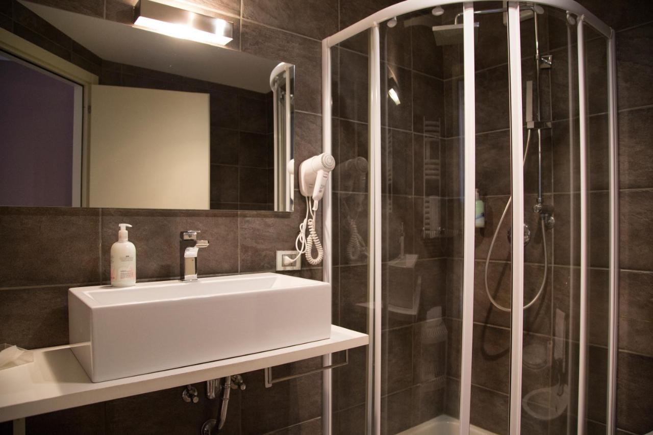 Hotel San Francesco Borgomanero Ngoại thất bức ảnh