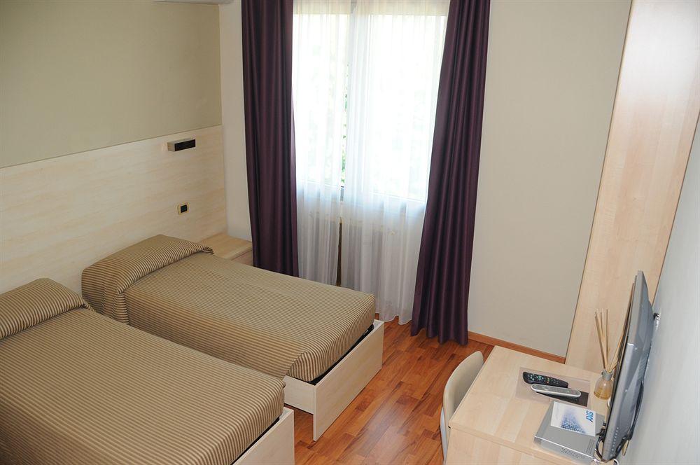Hotel San Francesco Borgomanero Ngoại thất bức ảnh